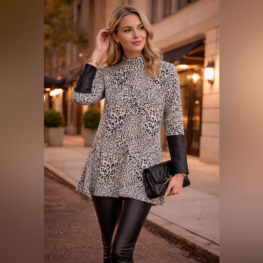 Tyler Böe Leopard Mock Neck Tunic Top XS Faux Leather Elbow Patches Black White - Picture 2 of 16